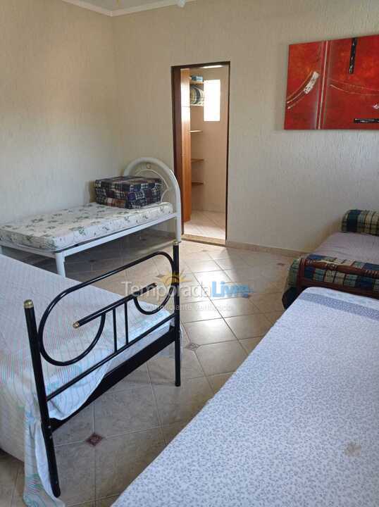 House for vacation rental in Bertioga (Jardim São Lourenço)