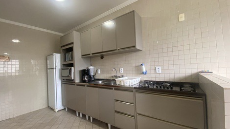 Apartamento em Canto Grande a 200 m. do mar - Bombinhas