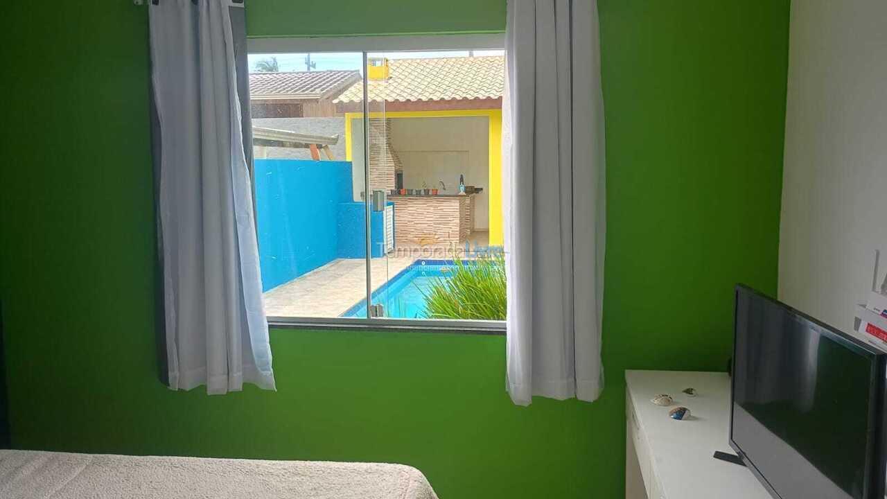 Casa para alquiler de vacaciones em Itapoá (Barra do Saí)