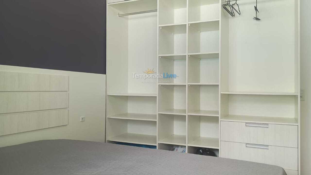 Casa para alquiler de vacaciones em Itapoá (Barra do Saí)