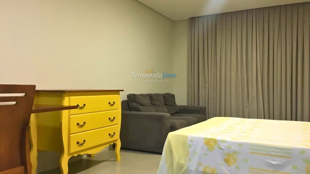 Apartamento para aluguel de temporada em Florianópolis (Praia do Santinho)