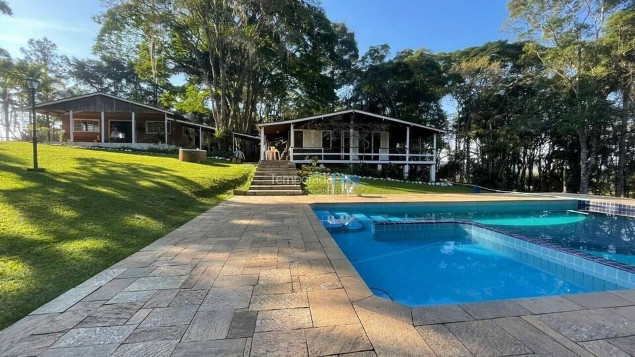Granja para alquiler de vacaciones em Mogi das Cruzes (Vila Partenio)