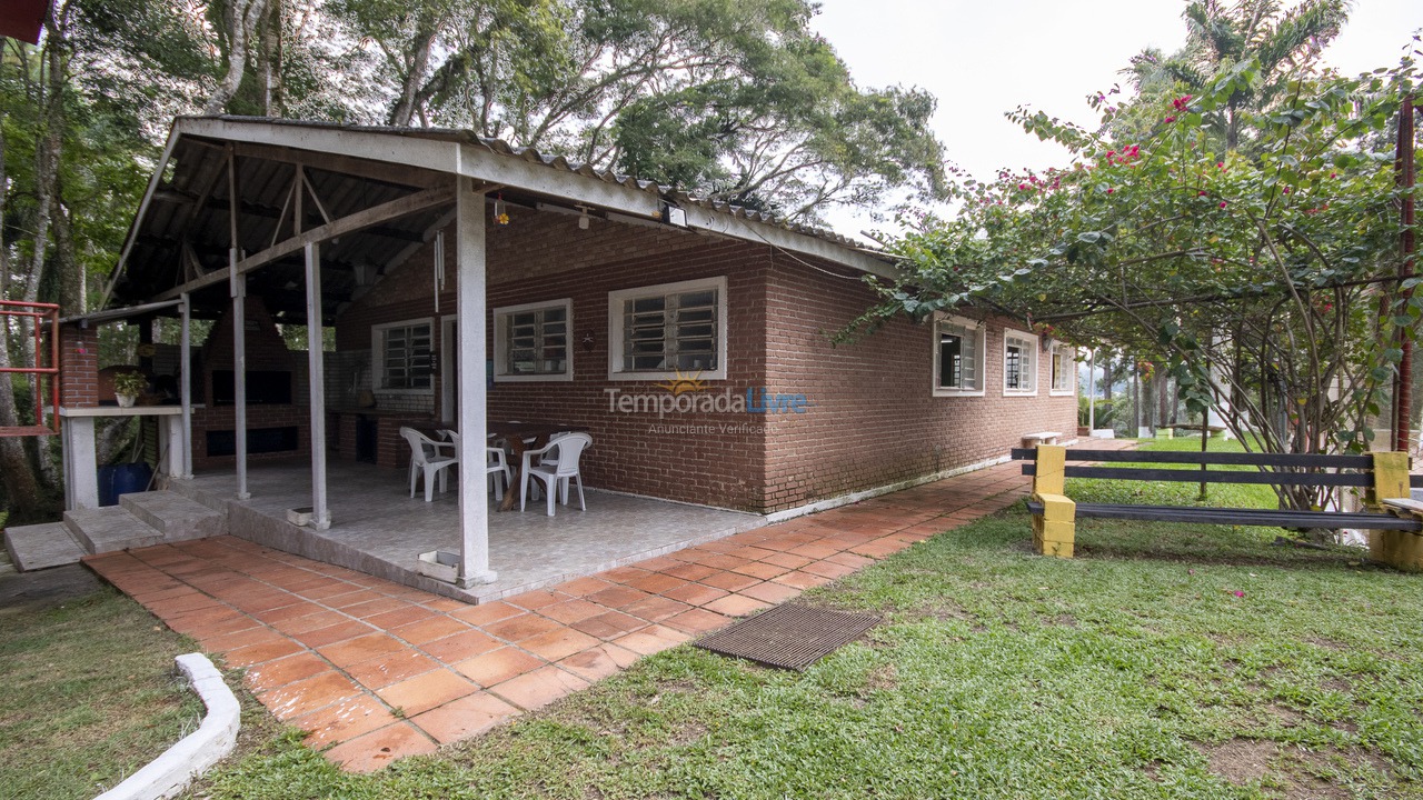 Granja para alquiler de vacaciones em Mogi das Cruzes (Vila Partenio)