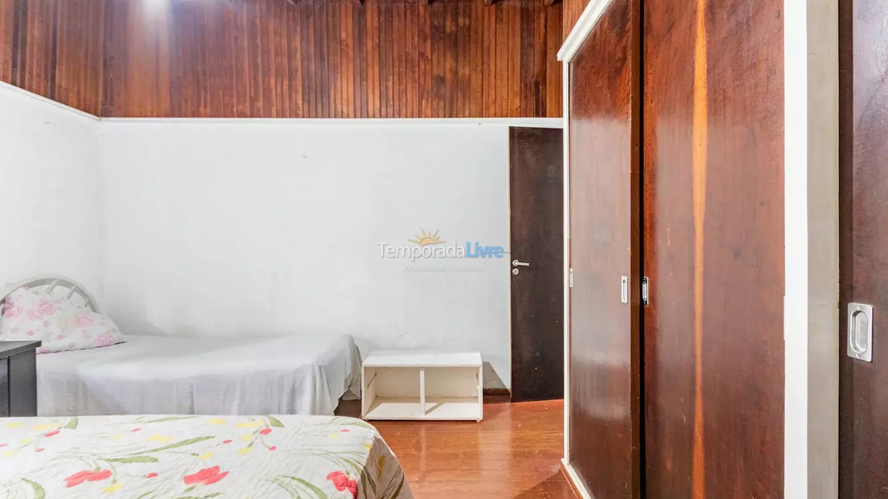 Granja para alquiler de vacaciones em Mogi das Cruzes (Vila Partenio)