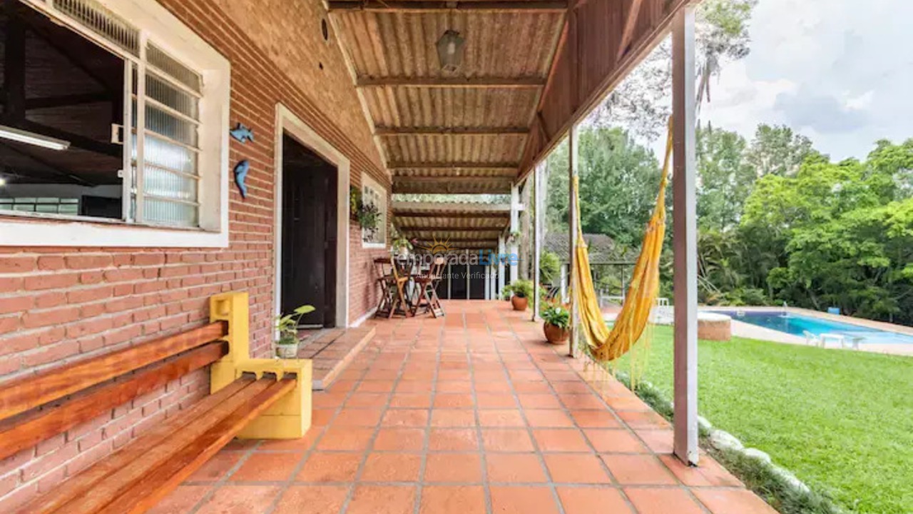 Granja para alquiler de vacaciones em Mogi das Cruzes (Vila Partenio)