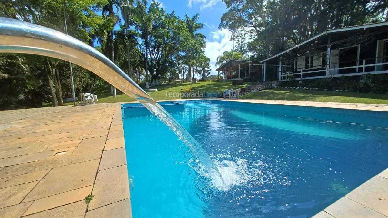Granja para alquiler de vacaciones em Mogi das Cruzes (Vila Partenio)