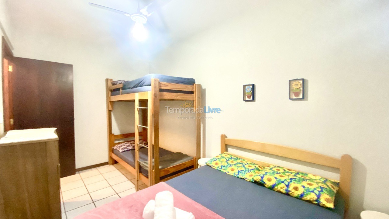 Apartamento para alquiler de vacaciones em Bombinhas (Praia de Bombas)