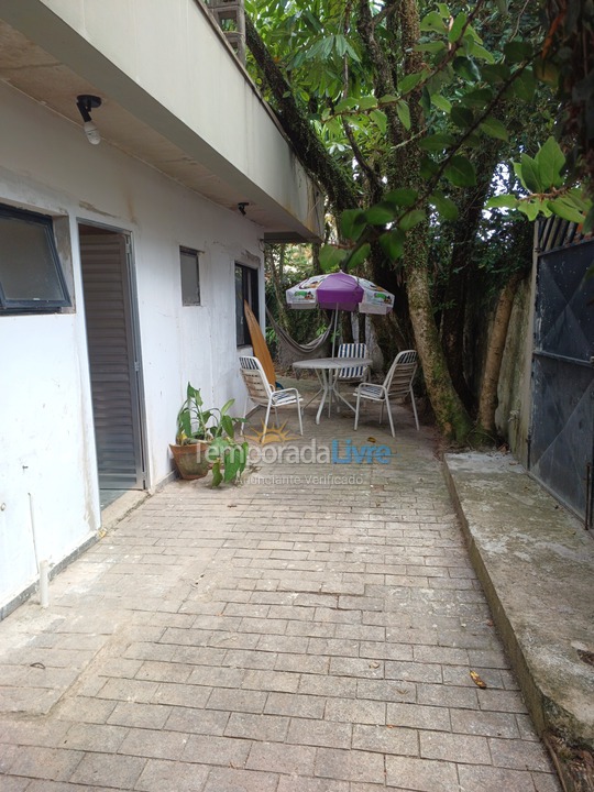 Casa para aluguel de temporada em Guarujá (Enseda)