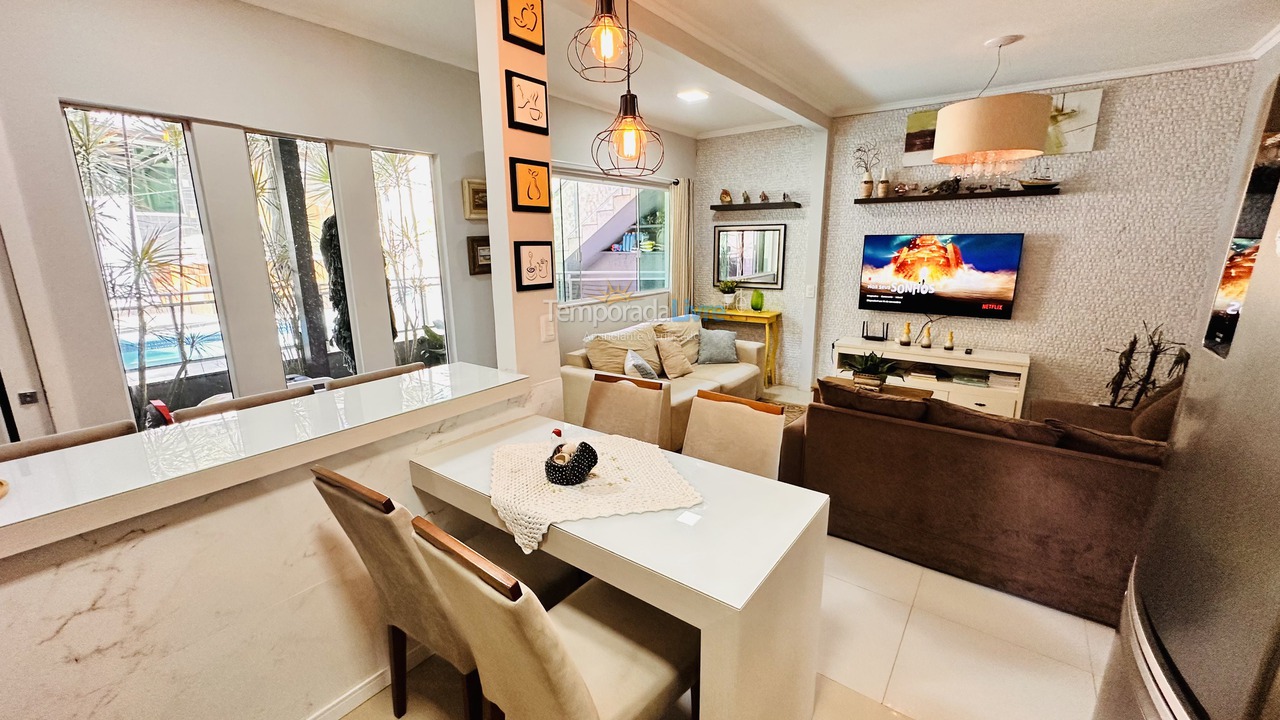 Casa para aluguel de temporada em Florianópolis (Lagoinha)