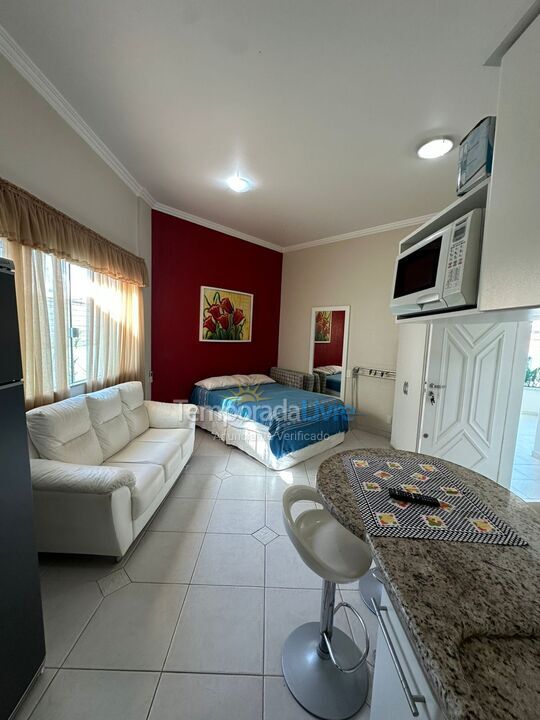 Apartment for vacation rental in Governador Celso Ramos (Praia de Palmas)