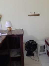 Kitnet a 250 metros de la Praia dos Milionários