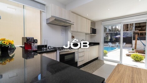 Increíble casa con piscina en Mariscal!