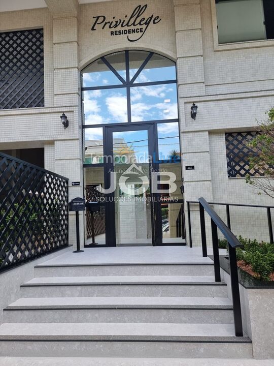 Apartamento para aluguel de temporada em Bombinhas (Canto Grande)