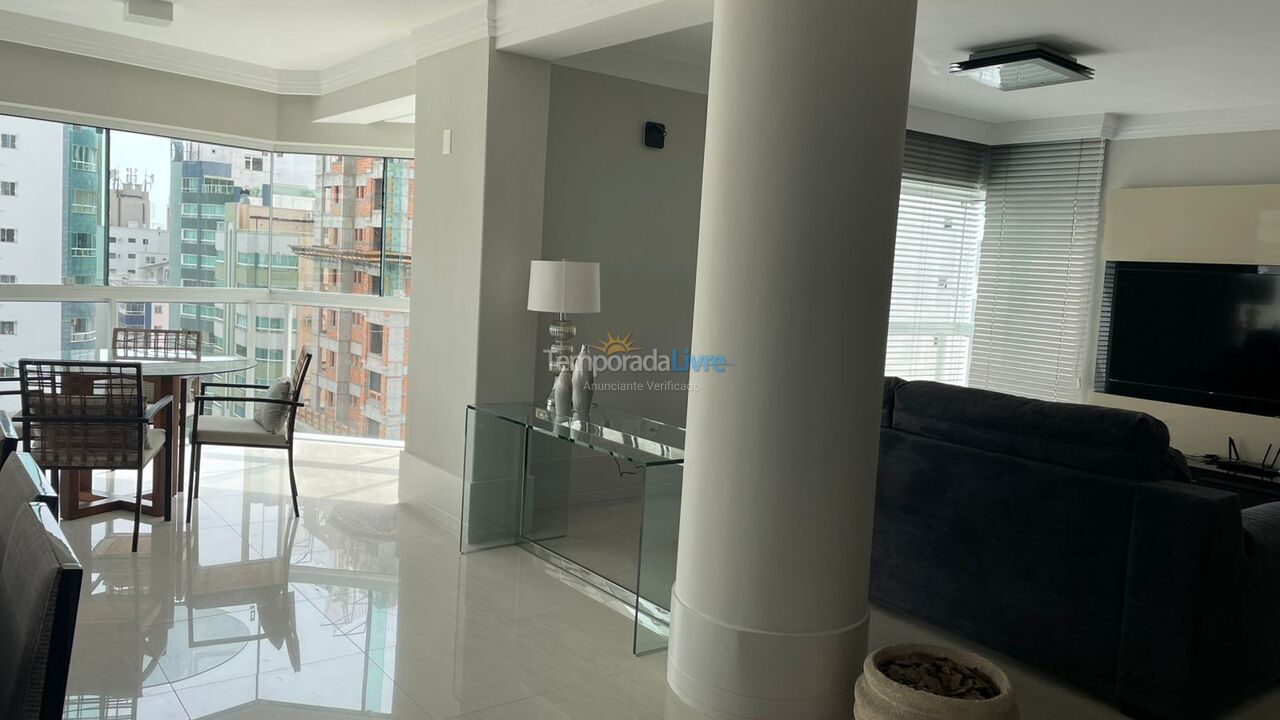 Casa para aluguel de temporada em Balneário Camboriú (Barra Sul)