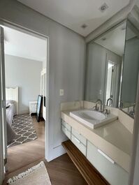 Apartamento pertinho da praia em Balneário Camboriú