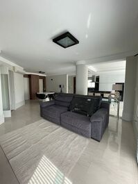 Apartamento pertinho da praia em Balneário Camboriú