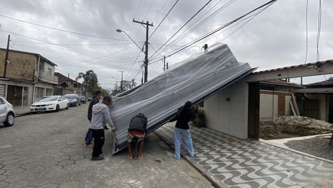 Casa 700 m Praia VMirim