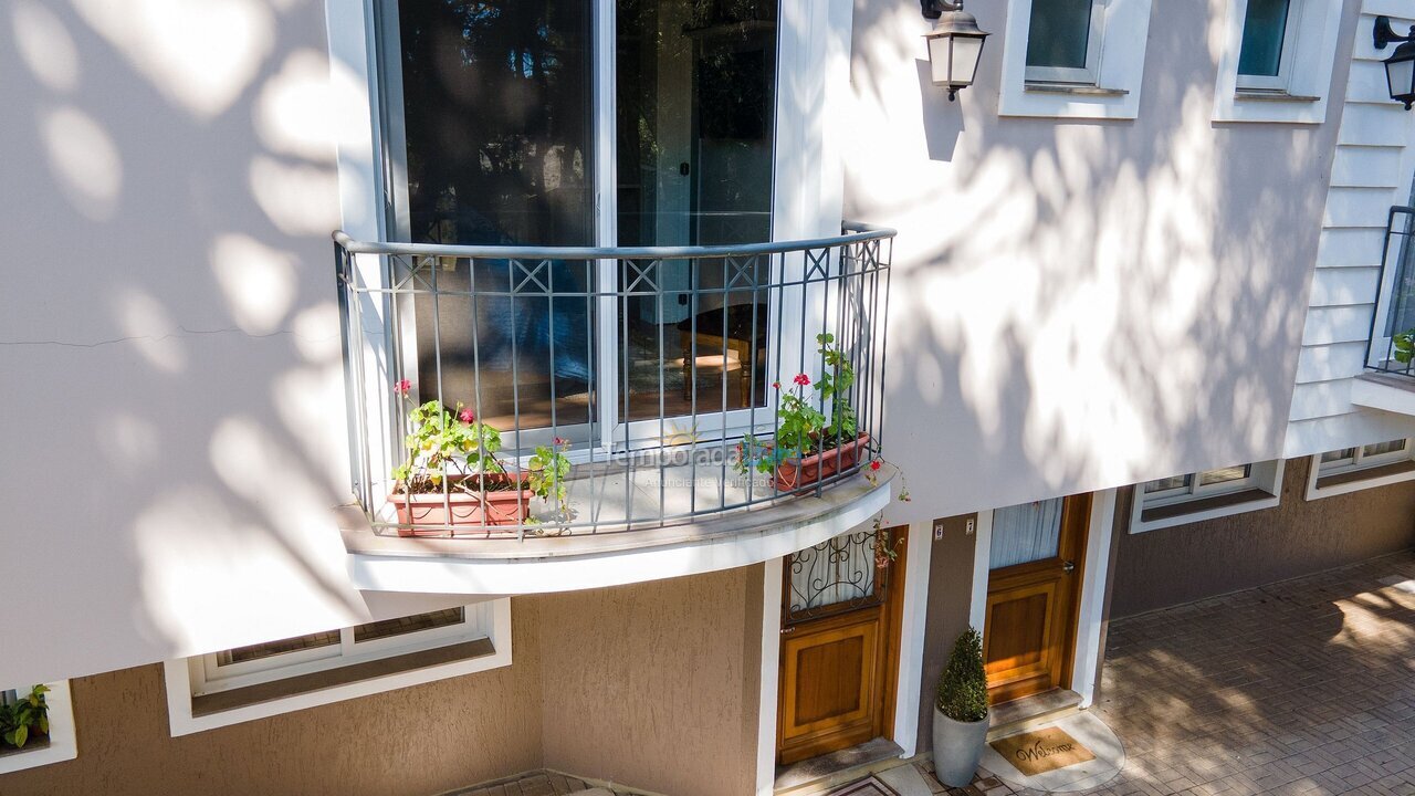 Apartment for vacation rental in Canela (Centro)