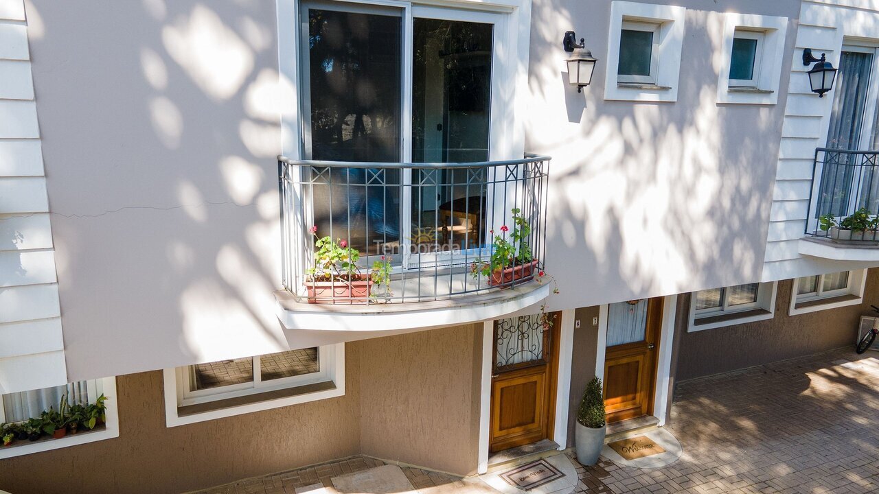 Apartment for vacation rental in Canela (Centro)