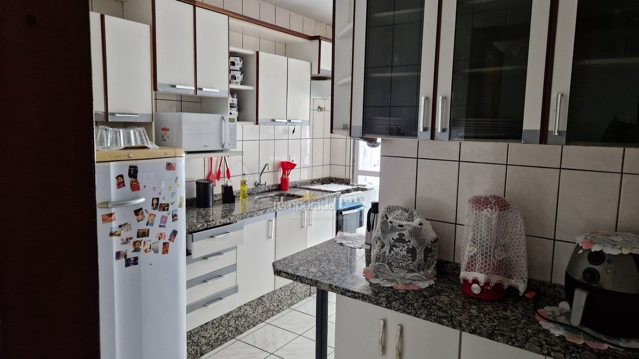 Apartamento para aluguel de temporada em Balneário Camboriú (Praia Central)