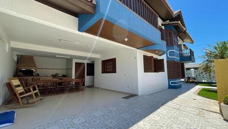 Casa com Piscina para 12 Pessoas em Canto Grande