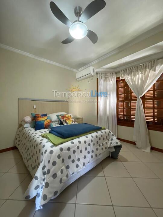 Casa para aluguel de temporada em Bombinhas (Canto Grande)