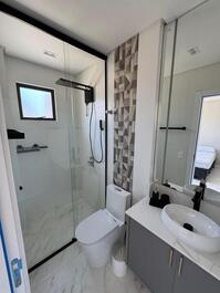 Apartamento impecable con jacuzzi privado.