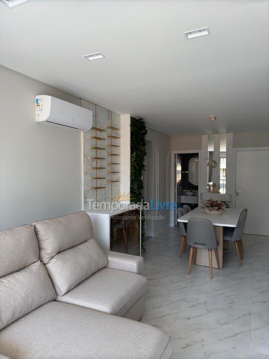 Apartamento para alquiler de vacaciones em Bombinhas (Praia de Bombas)