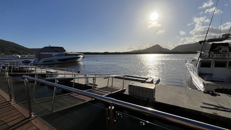 Casa em condomínio marina no Guarujá