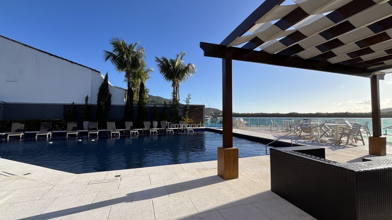 Casa para aluguel de temporada em Guarujá (Tujucupava)