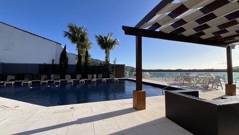 Casa em condomínio marina no Guarujá