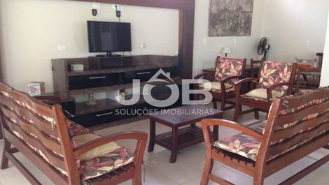 Linda casa beira mar na Praia da Conceição em Bombinhas-SC