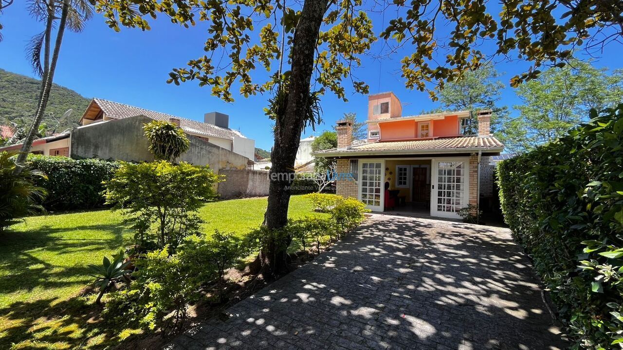 Casa para aluguel de temporada em Florianópolis (Cachoeira do Bom Jesus)