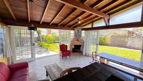 Casa 3 quartos na Cachoeira do Bom Jesus.