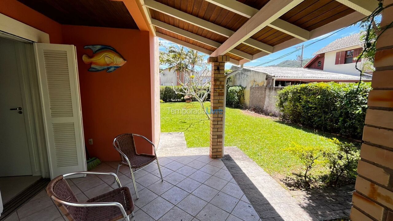 Casa para aluguel de temporada em Florianópolis (Cachoeira do Bom Jesus)