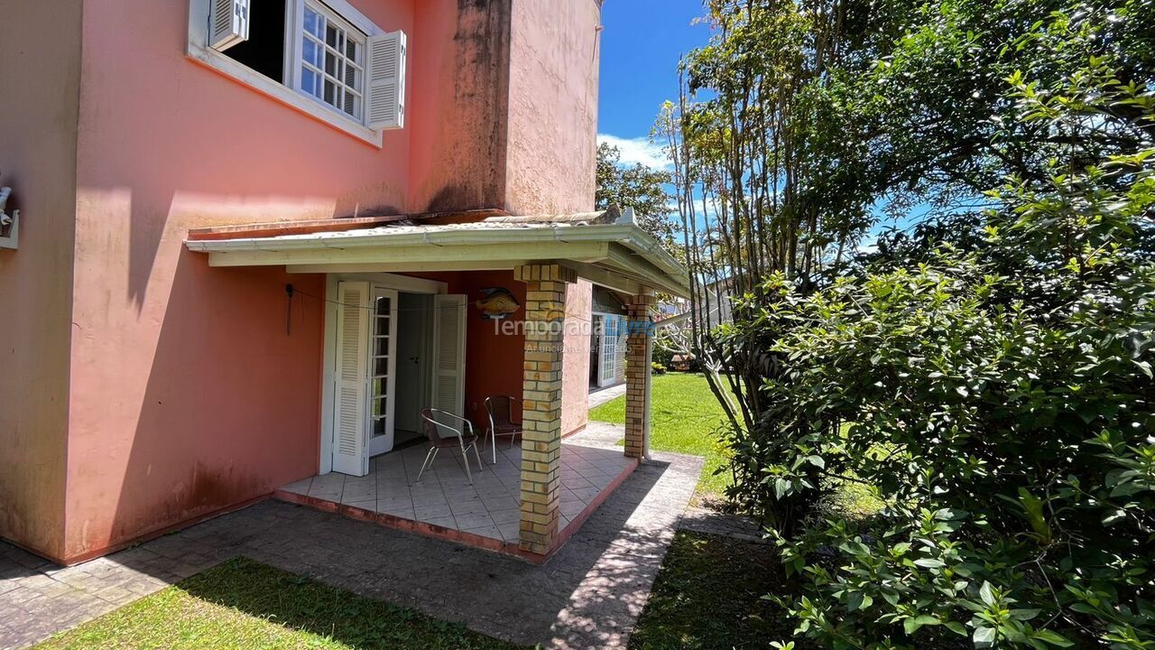Casa para aluguel de temporada em Florianópolis (Cachoeira do Bom Jesus)