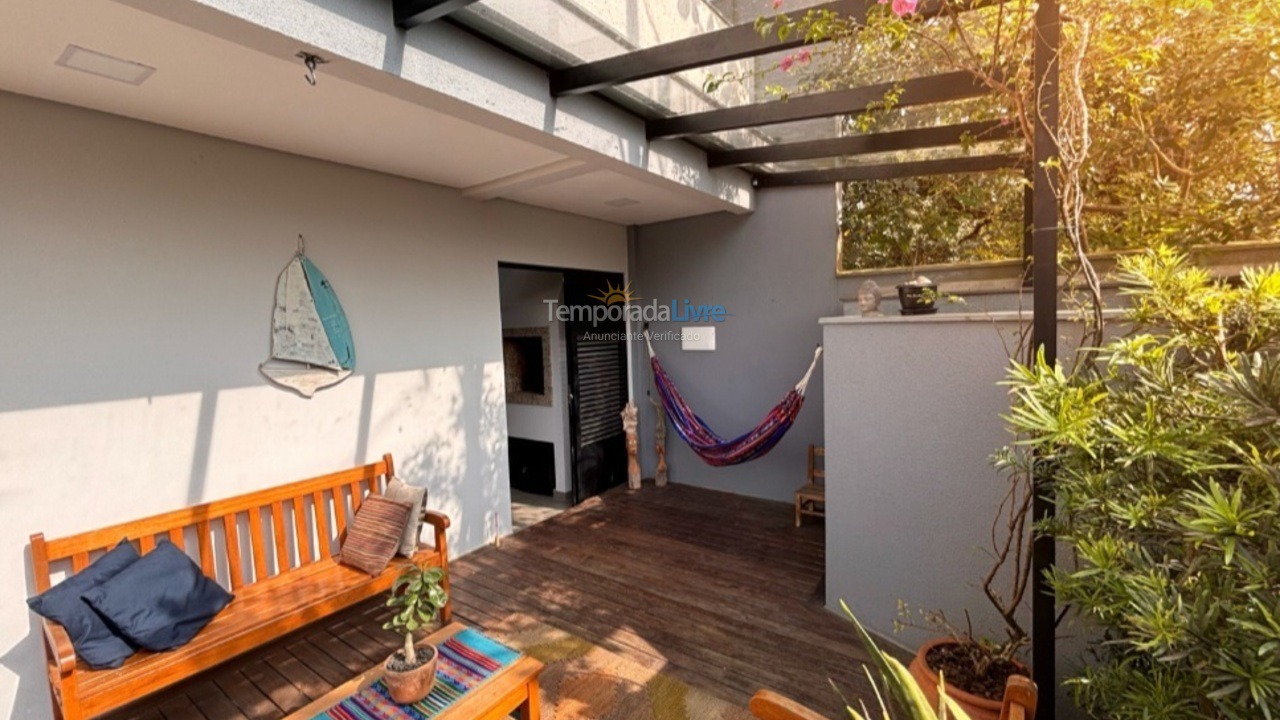 House for vacation rental in Bombinhas (Canto Grande)