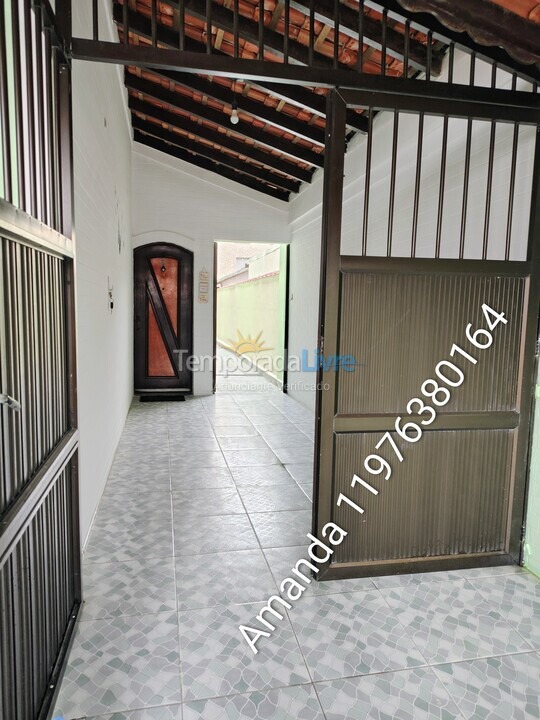 Casa para aluguel de temporada em Praia Grande (Ocian)