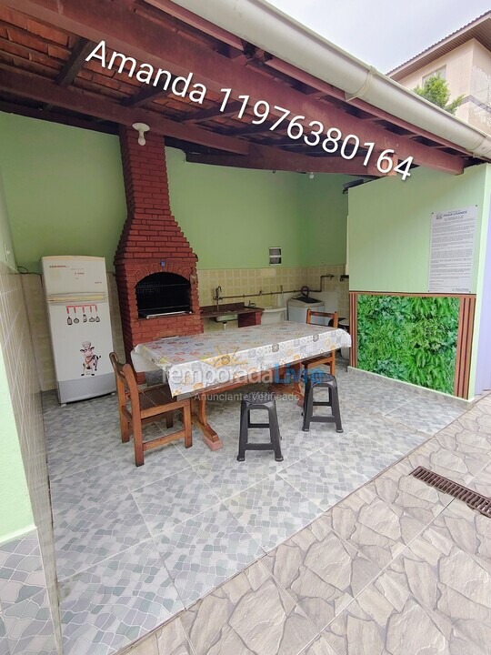 Casa para aluguel de temporada em Praia Grande (Ocian)