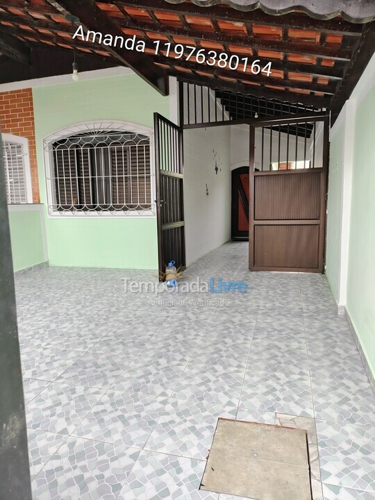 Casa para aluguel de temporada em Praia Grande (Ocian)