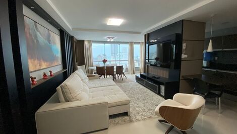 Mar de Netuno: 3 suítes //região central // churrasqueira // 3 vagas