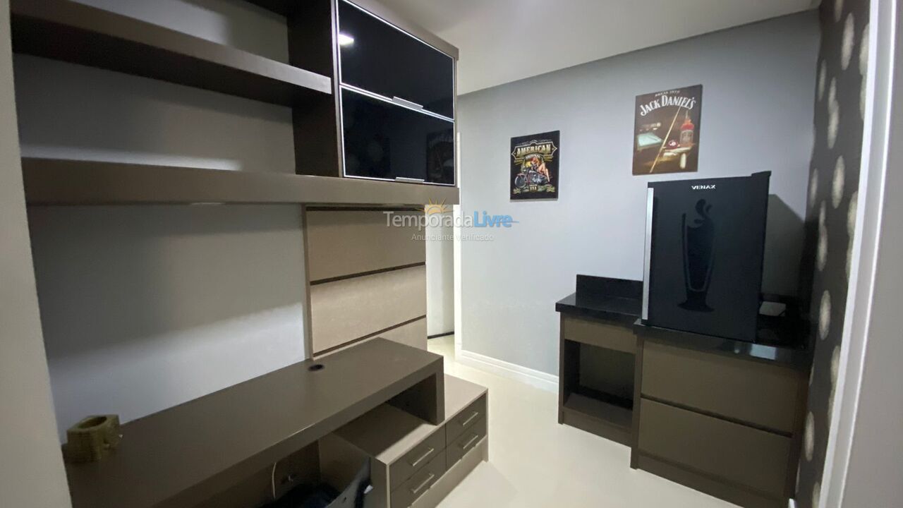 Apartamento para aluguel de temporada em Balneário Camboriú (Praia Central)