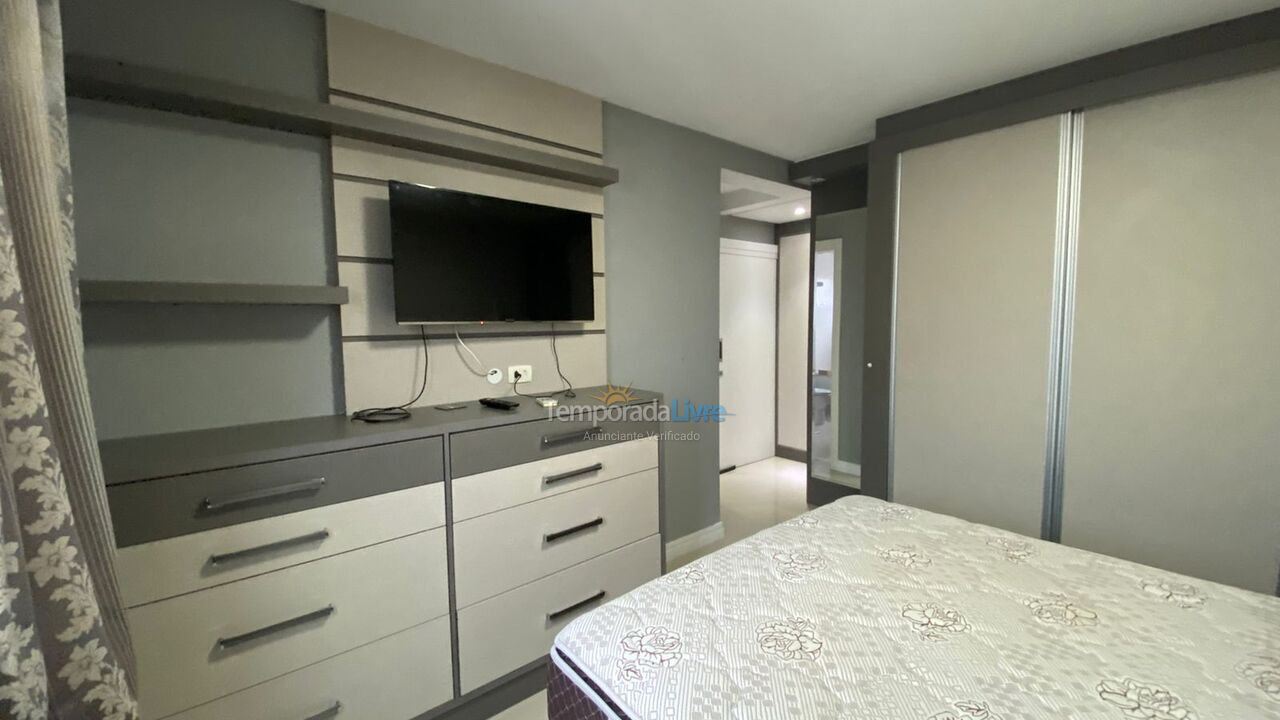 Apartamento para aluguel de temporada em Balneário Camboriú (Praia Central)