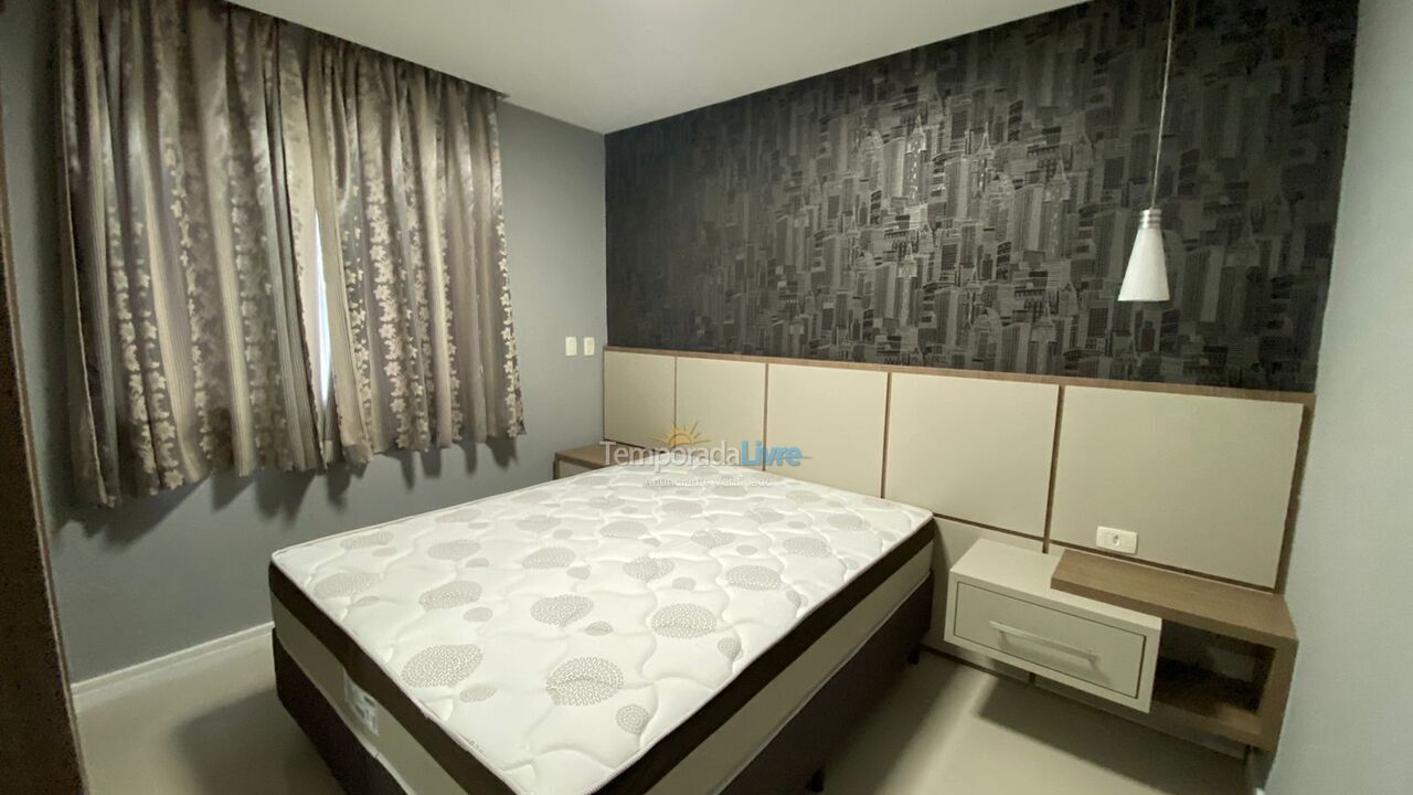 Apartamento para aluguel de temporada em Balneário Camboriú (Praia Central)