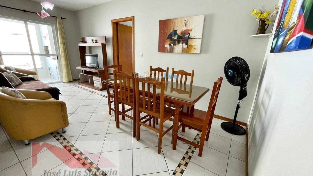 Apartamento para aluguel de temporada em Bombinhas (Praia de Bombas)