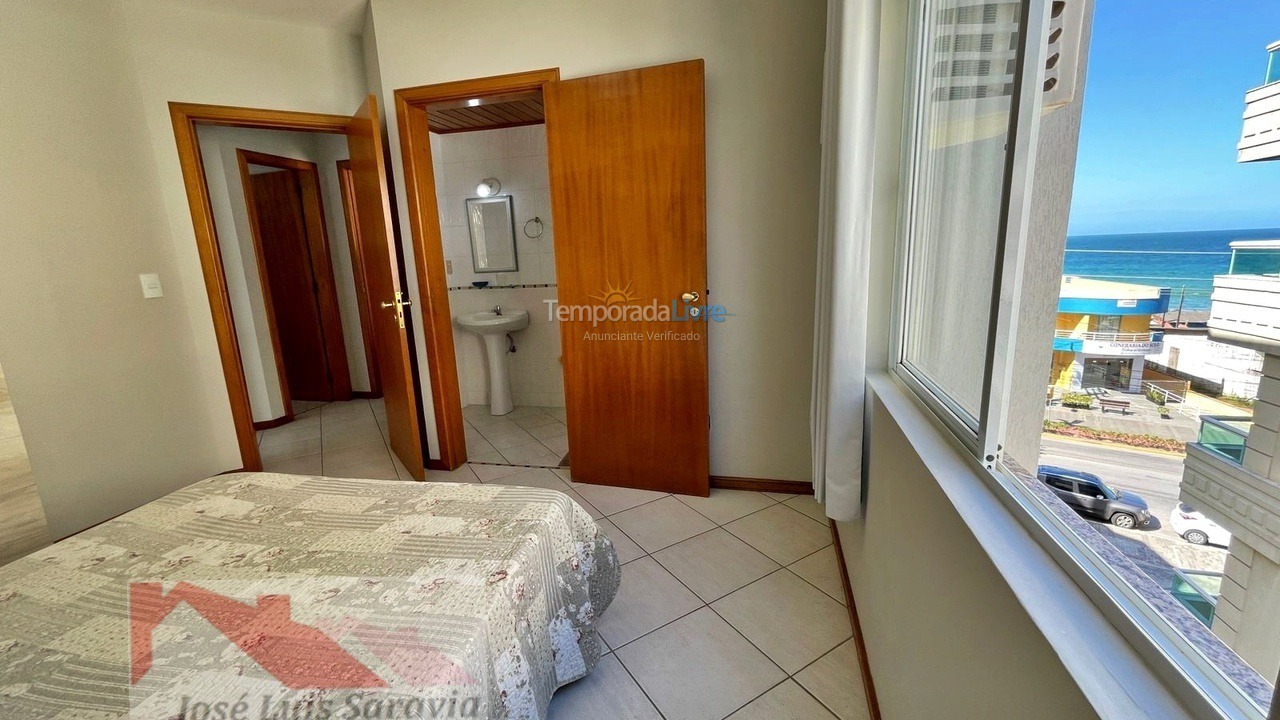 Apartamento para aluguel de temporada em Bombinhas (Praia de Bombas)