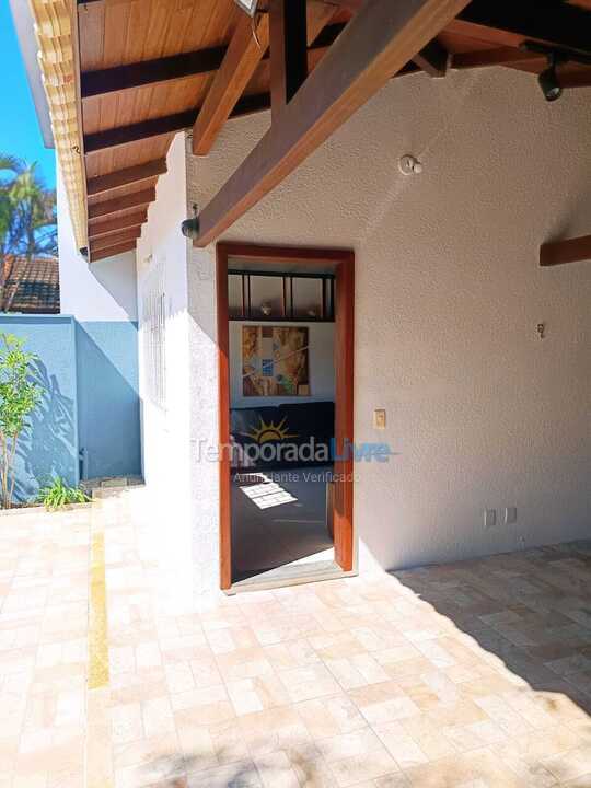 Casa para alquiler de vacaciones em Florianopolis (Campeche)