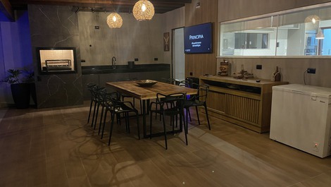 Casa de lujo con 4 suites en Arraial con bañera.