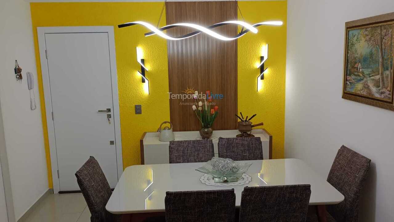 Apartamento para aluguel de temporada em Itapema (Meia Praia)