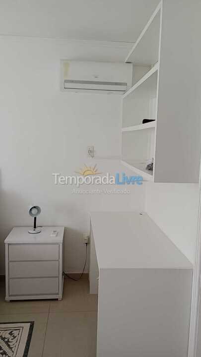 Apartamento para aluguel de temporada em Itapema (Meia Praia)
